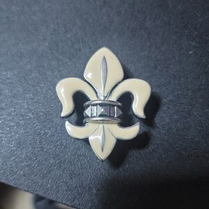 Grace Adele Cream and Silver Fleur-de-Lis Clip